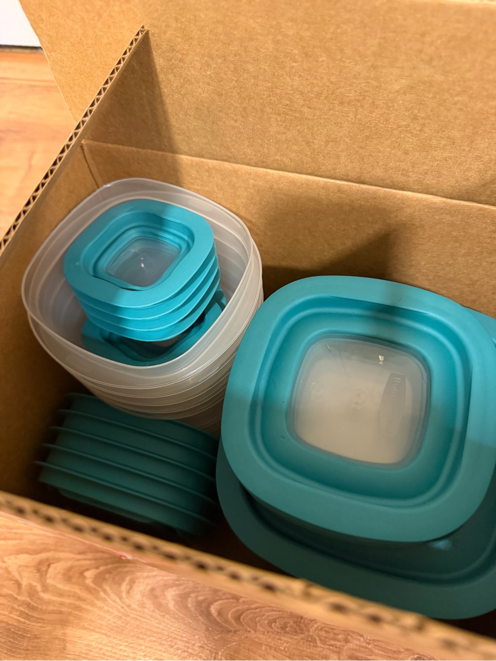 Rubbermaid 38-Piece Food Storage Containers with Snap Bases